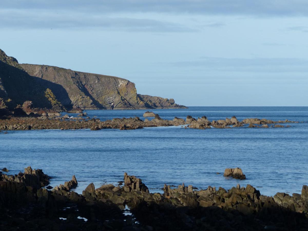 Relax In A 1 Bedroom Apartment Near A Country Pub Eyemouth Luaran gambar