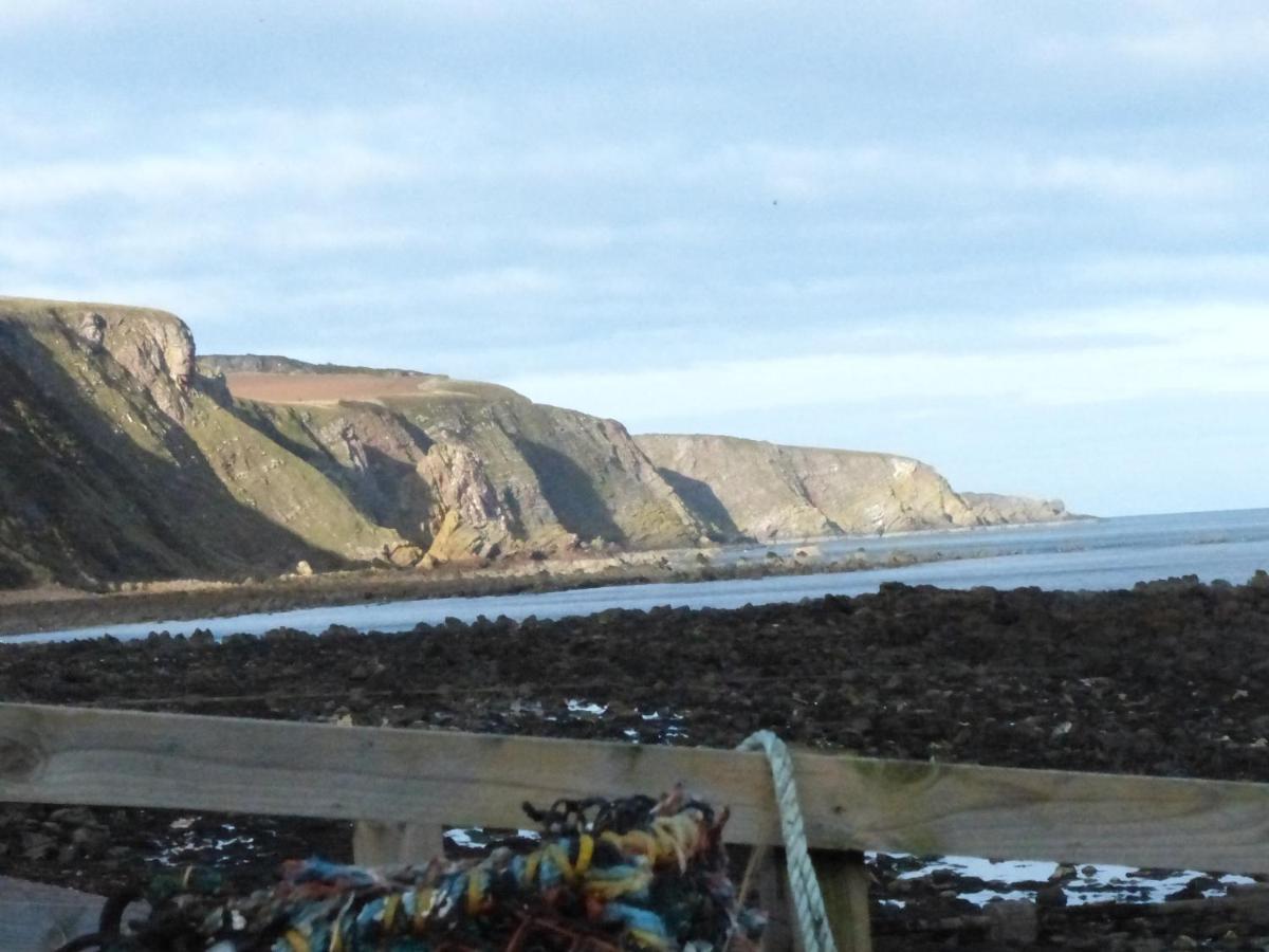 Relax In A 1 Bedroom Apartment Near A Country Pub Eyemouth Luaran gambar
